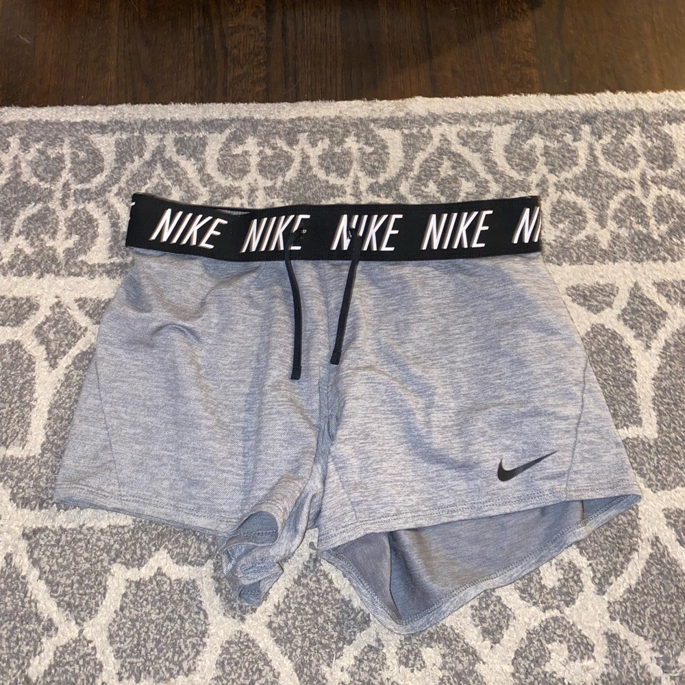 Nike grey shorts